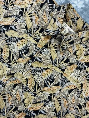 Tori Richard 100% Cotton Lawn Shirt Size Large Leaf Pattern Vacation Dadcore